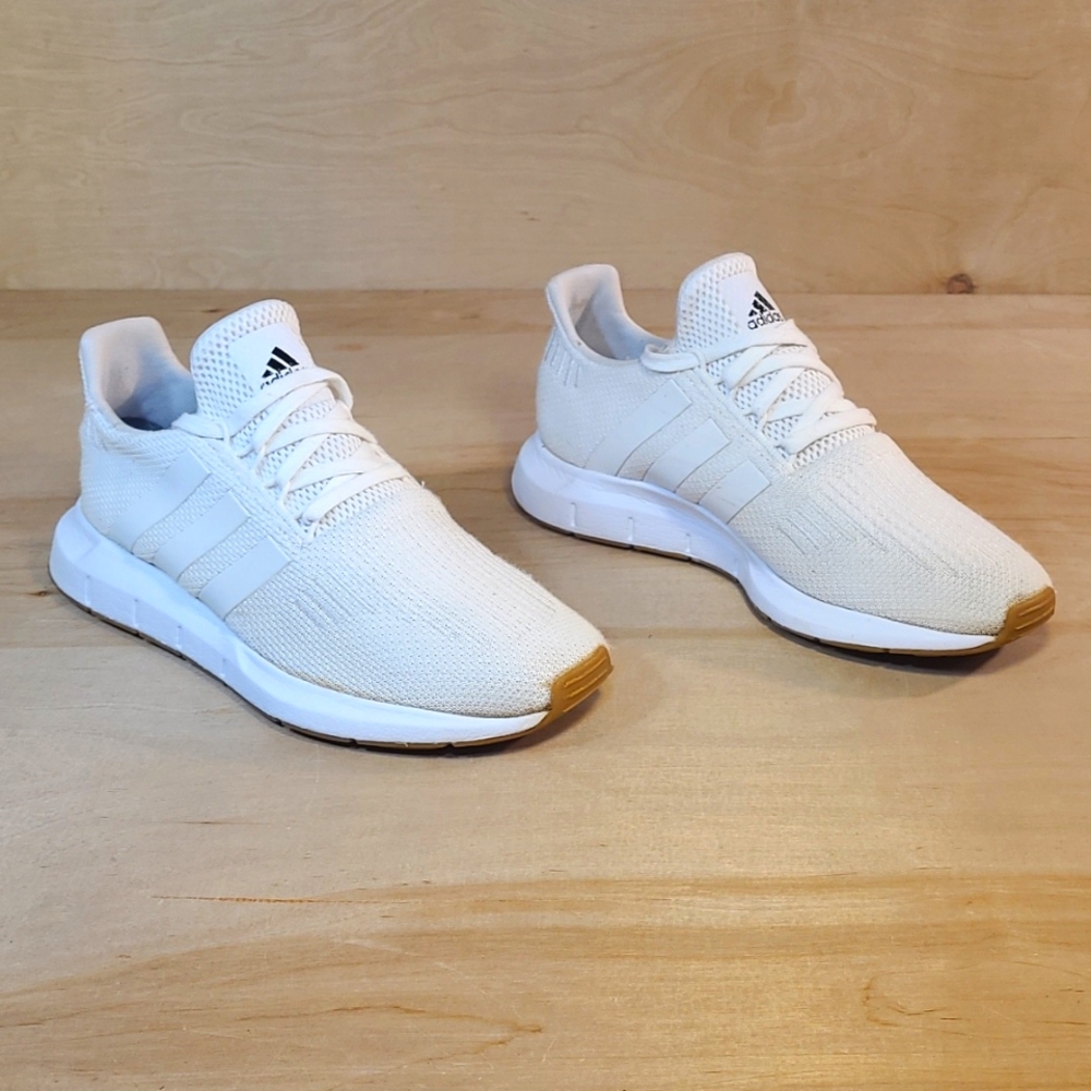 Adidas Swift Run 1.0 Classic Mens All White Knit Size 7 Athletic Sneakers - Picture 2 of 10